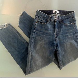 PAIGE - Frayed Angle Hen 25